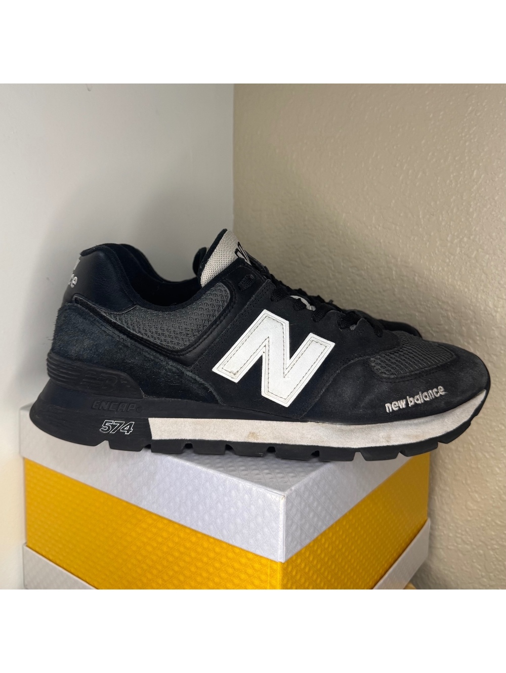 New Balance 574 Rugged Black White Men’s 10 ML574DGO Y2K Trail Sneakers